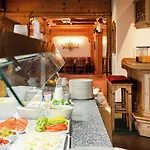 Engel Hotel 3*