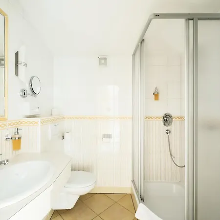 Hotel Engel 3*
